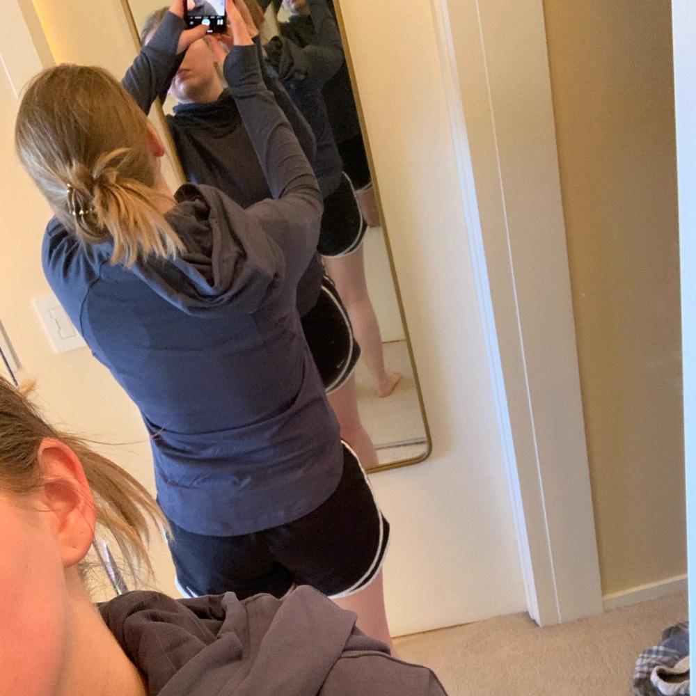 Lululemon Pullover - image 2